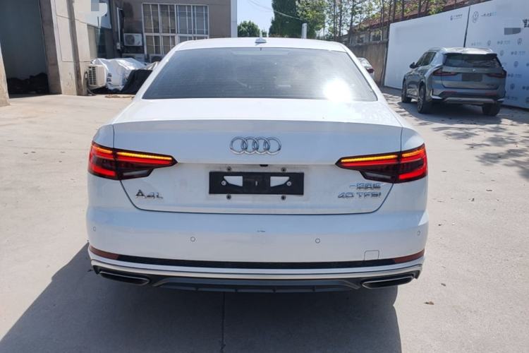 Used Audi A4L 2019 40 TFSI Fashion Edition China VI Emission Standard Rear