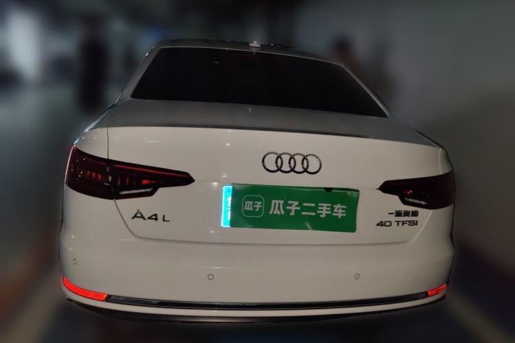 Used Audi A4L 2019 40 TFSI Ambition China VI Rear