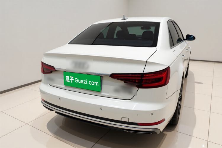 Used Audi A4L 2019 40 TFSI Fashion Edition China VI Emission Standard Rear