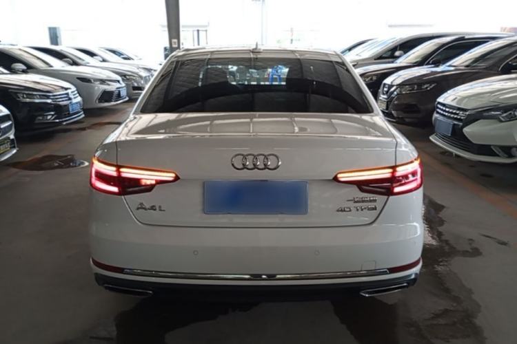 Used Audi A4L 2019 40 TFSI Ambition China VI Rear