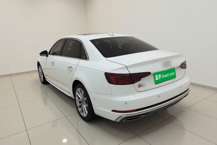 Used Audi A4L 2019 40 TFSI Fashion Edition China VI Emission Standard Rear Left 45 Deg