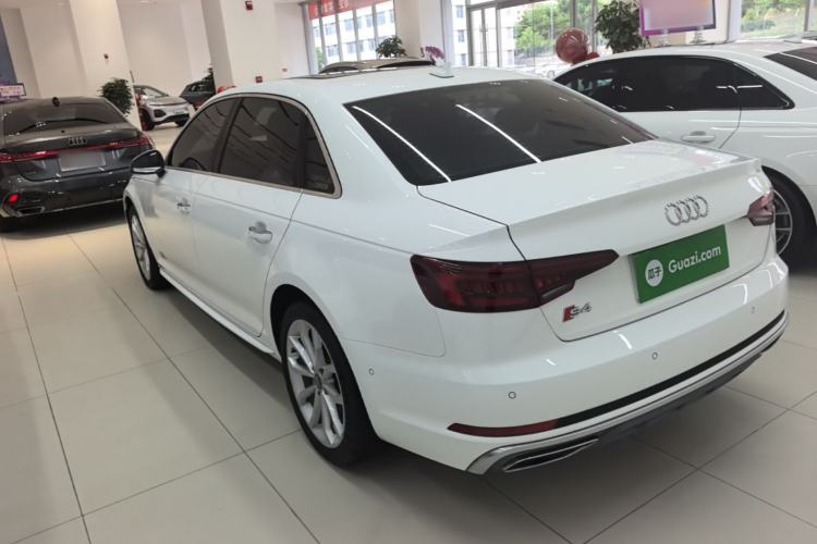 Used Audi A4L 2019 40 TFSI Fashion Edition China VI Emission Standard Rear Left 45 Deg
