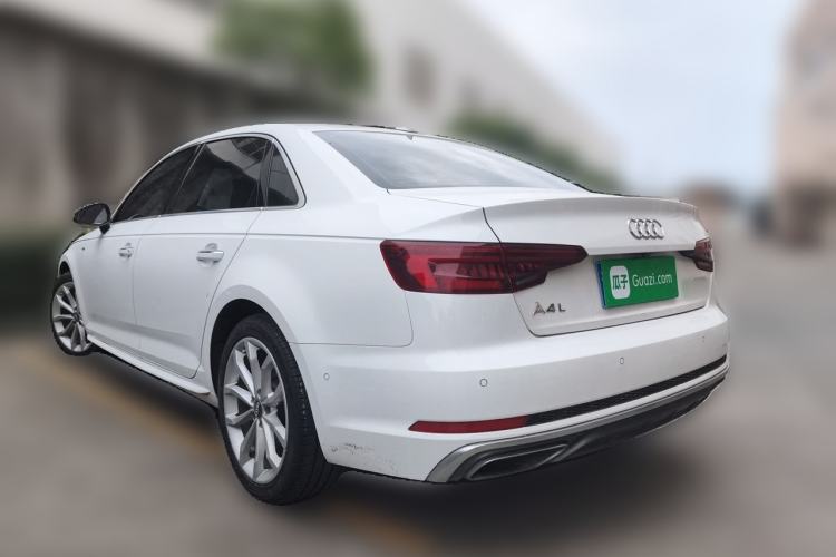 Used Audi A4L 2019 40 TFSI Fashion Edition China VI Emission Standard Rear Left 45 Deg