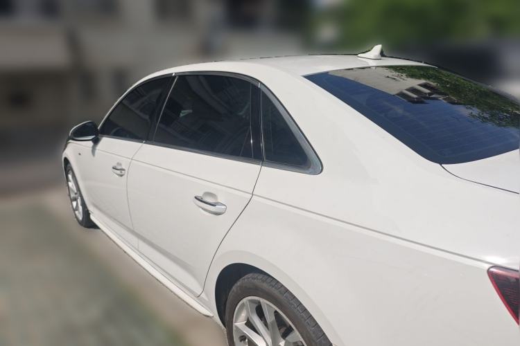 Used Audi A4L 2019 40 TFSI Fashion Edition China VI Emission Standard Rear Left 45 Deg