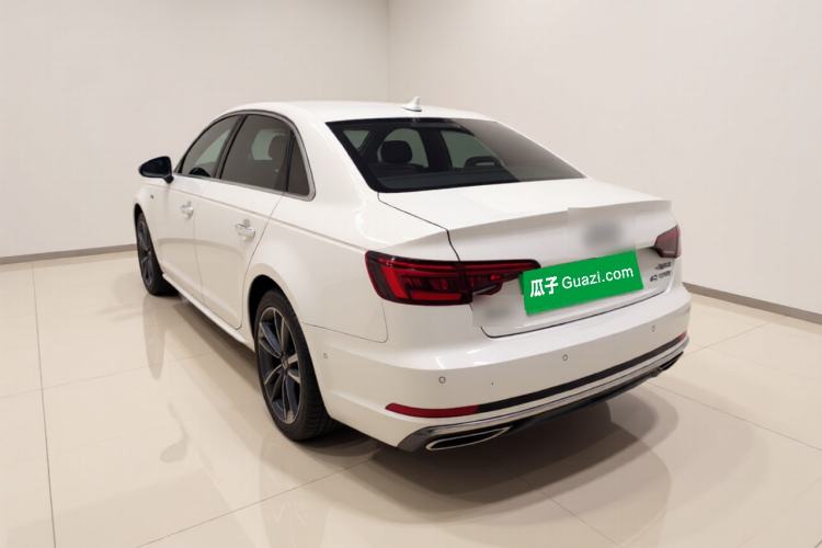 Used Audi A4L 2019 40 TFSI Fashion Edition China VI Emission Standard Rear Left 45 Deg