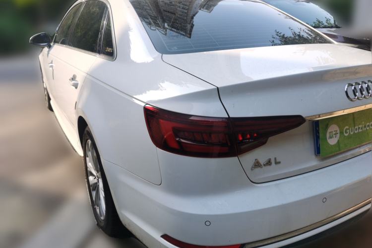 Used Audi A4L 2019 40 TFSI Ambition China VI Rear Left 45 Deg