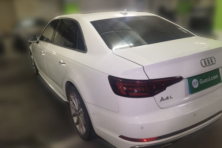Used Audi A4L 2019 40 TFSI Fashion Edition China VI Emission Standard Rear Left 45 Deg
