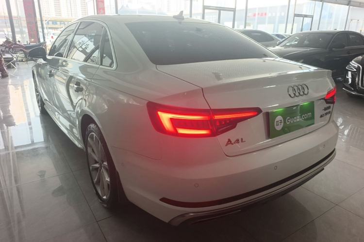 Used Audi A4L 2019 40 TFSI Fashion Edition China VI Emission Standard Rear Left 45 Deg