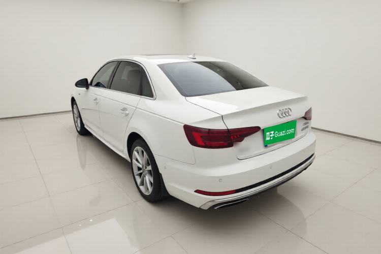 Used Audi A4L 2019 40 TFSI Fashion Edition China VI Emission Standard Rear Left 45 Deg