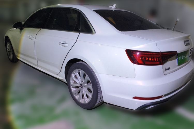 Used Audi A4L 2019 40 TFSI Ambition China VI Rear Left 45 Deg