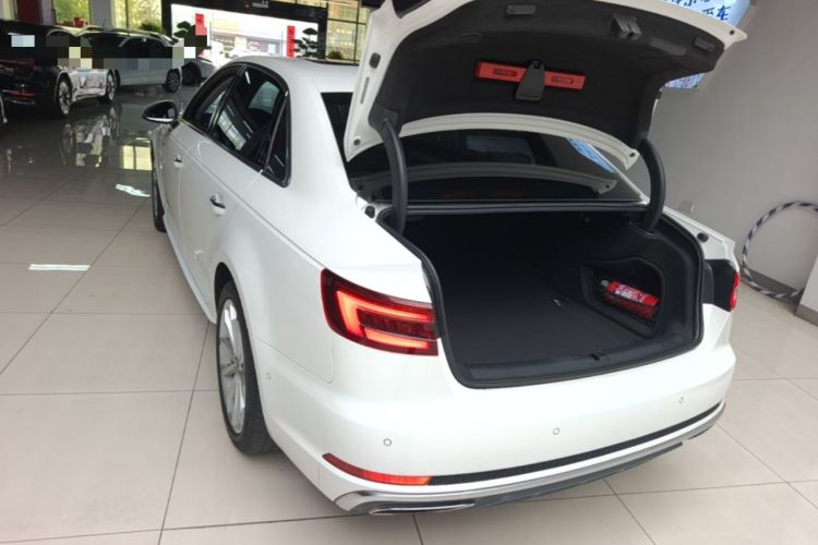 Used Audi A4L 2019 40 TFSI Fashion Edition China VI Emission Standard Rear Left 45 Deg
