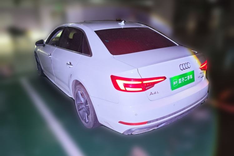 Used Audi A4L 2019 40 TFSI Fashion Edition China VI Emission Standard Rear Left 45 Deg