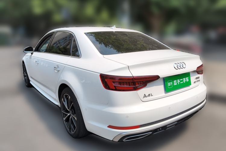 Used Audi A4L 2019 40 TFSI Fashion Edition China VI Emission Standard Rear Left 45 Deg
