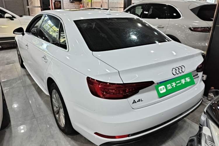 Used Audi A4L 2019 40 TFSI Ambition China VI Rear Left 45 Deg