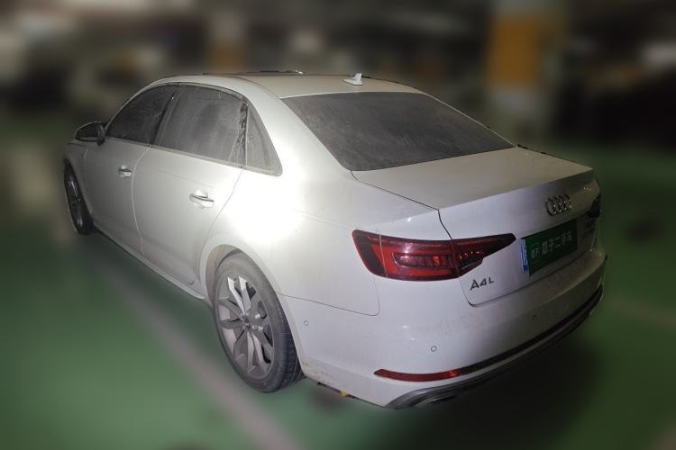 Used Audi A4L 2019 40 TFSI Fashion Edition China VI Emission Standard Rear Left 45 Deg