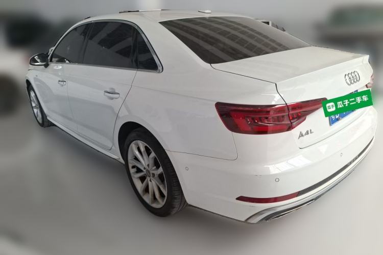 Used Audi A4L 2019 40 TFSI Fashion Edition China VI Emission Standard Rear Left 45 Deg