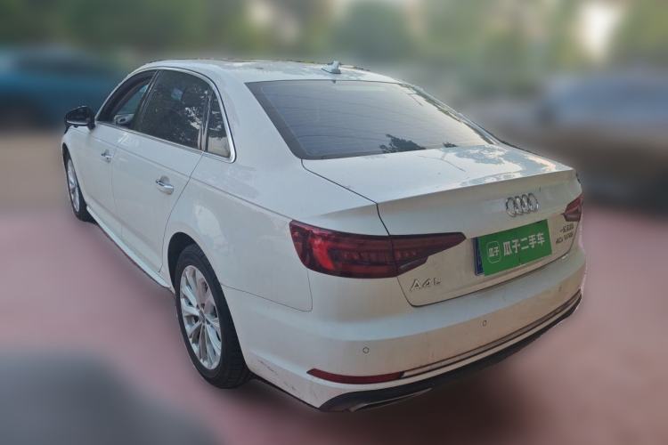 Used Audi A4L 2019 40 TFSI Ambition China VI Rear Left 45 Deg
