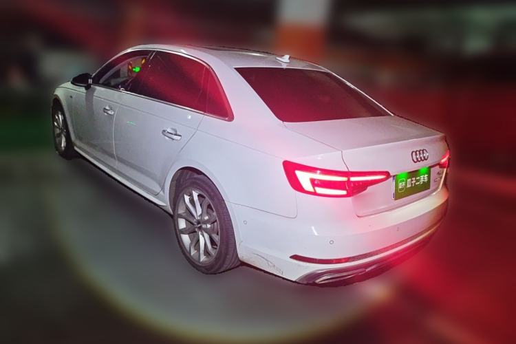 Used Audi A4L 2019 40 TFSI Fashion Edition China VI Emission Standard Rear Left 45 Deg