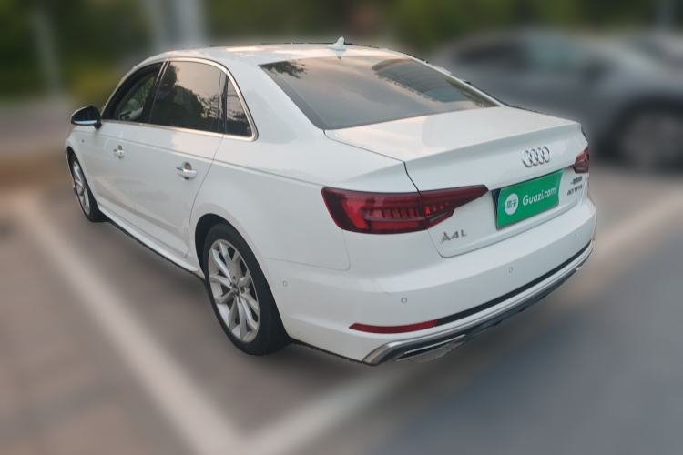 Used Audi A4L 2019 40 TFSI Fashion Edition China VI Emission Standard Rear Left 45 Deg