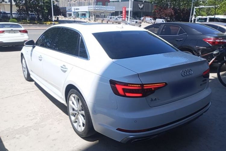 Used Audi A4L 2019 40 TFSI Fashion Edition China VI Emission Standard Rear Left 45 Deg