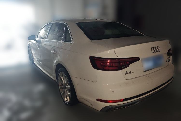 Used Audi A4L 2019 40 TFSI Fashion Edition China VI Emission Standard Rear Left 45 Deg