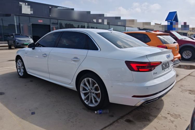 Used Audi A4L 2019 40 TFSI Fashion Edition China VI Emission Standard Rear Left 45 Deg