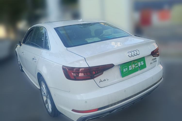 Used Audi A4L 2019 40 TFSI Fashion Edition China VI Emission Standard Rear Left 45 Deg