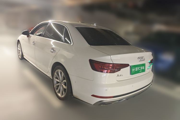 Used Audi A4L 2019 40 TFSI Fashion Edition China VI Emission Standard Rear Left 45 Deg