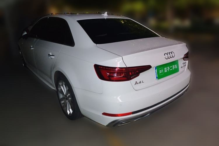 Used Audi A4L 2019 40 TFSI Fashion Edition China VI Emission Standard Rear Left 45 Deg