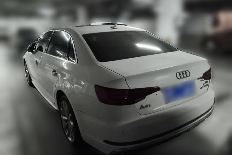 Used Audi A4L 2019 40 TFSI Fashion Edition China VI Emission Standard Rear Left 45 Deg