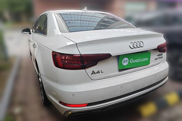 Used Audi A4L 2019 40 TFSI Fashion Edition China VI Emission Standard Rear Left 45 Deg