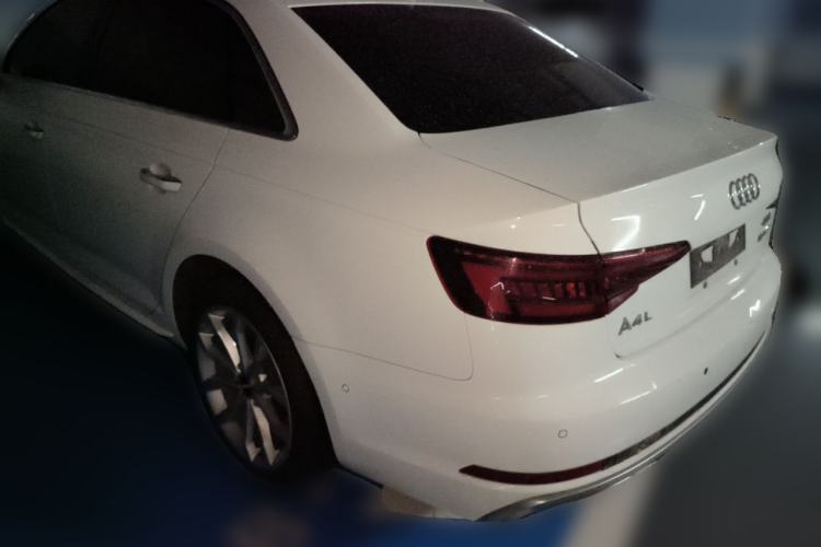 Used Audi A4L 2019 40 TFSI Fashion Edition China VI Emission Standard Rear Left 45 Deg
