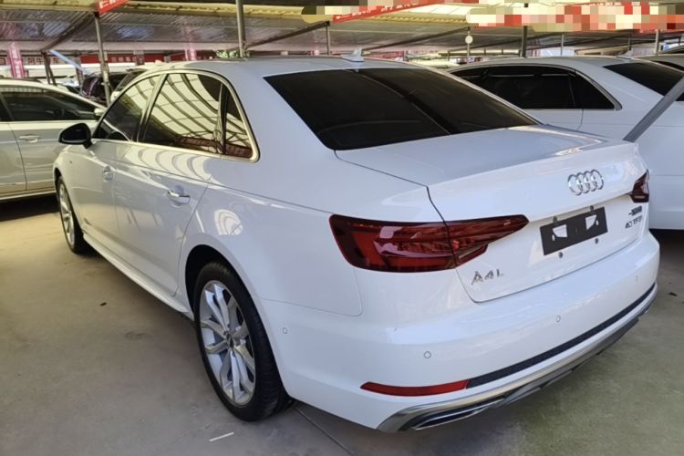 Used Audi A4L 2019 40 TFSI Fashion Edition China VI Emission Standard Rear Left 45 Deg