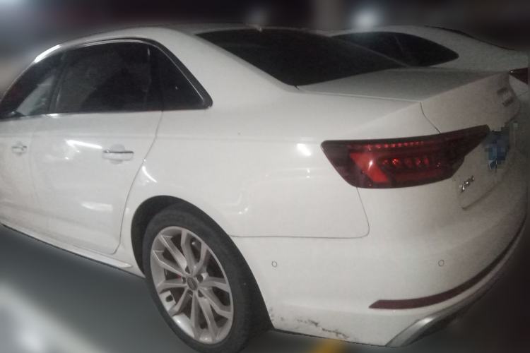 Used Audi A4L 2019 40 TFSI Fashion Edition China VI Emission Standard Rear Left 45 Deg