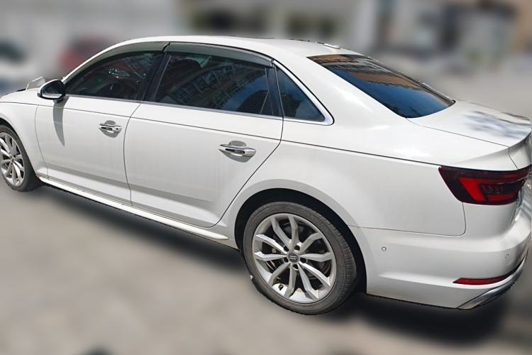 Used Audi A4L 2019 40 TFSI Fashion Edition China VI Emission Standard Rear Left 45 Deg