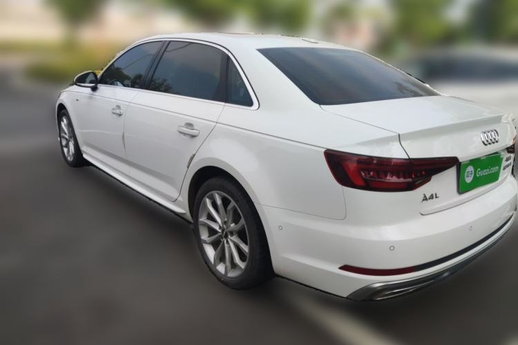 Used Audi A4L 2019 40 TFSI Fashion Edition China VI Emission Standard Rear Left 45 Deg
