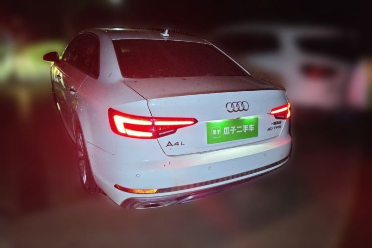 Used Audi A4L 2019 40 TFSI Fashion Edition China VI Emission Standard Rear Left 45 Deg