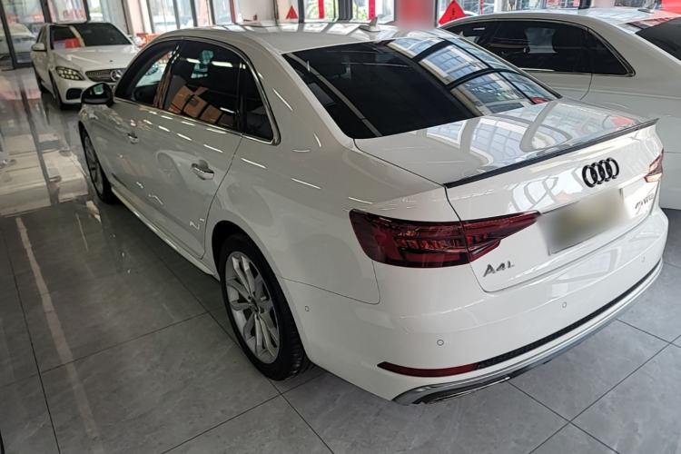 Used Audi A4L 2019 40 TFSI Fashion Edition China VI Emission Standard Rear Left 45 Deg
