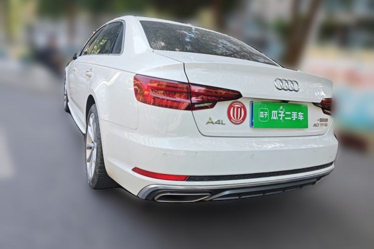 Used Audi A4L 2019 40 TFSI Fashion Edition China VI Emission Standard Rear Left 45 Deg