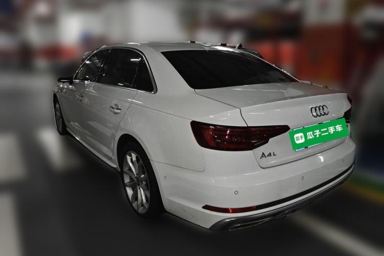 Used Audi A4L 2019 40 TFSI Fashion Edition China VI Emission Standard Rear Left 45 Deg