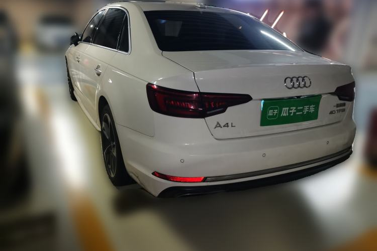 Used Audi A4L 2019 40 TFSI Ambition China VI Rear Left 45 Deg