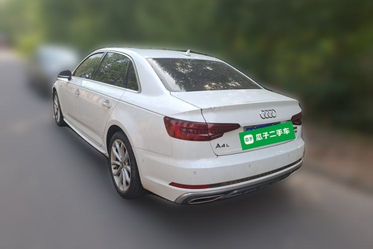 Used Audi A4L 2019 40 TFSI Fashion Edition China VI Emission Standard Rear Left 45 Deg
