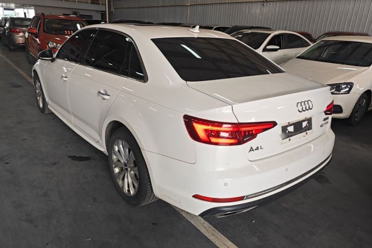 Used Audi A4L 2019 40 TFSI Ambition China VI Rear Left 45 Deg