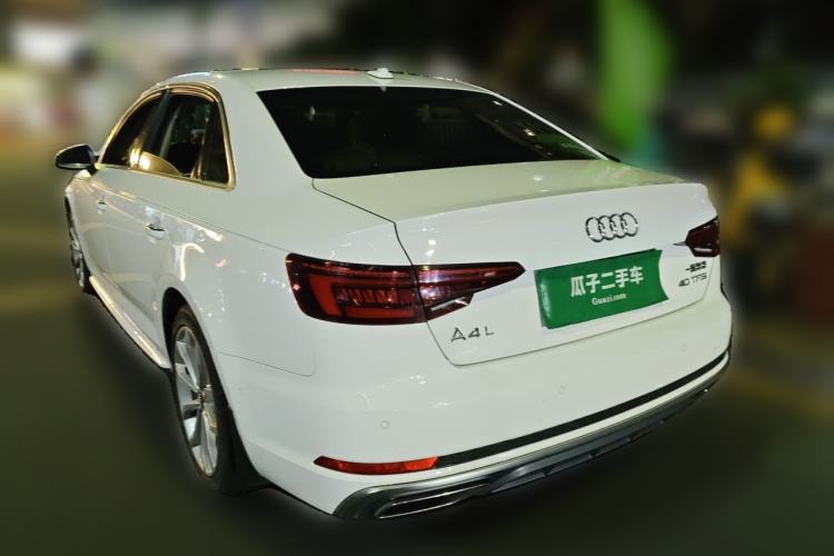 Used Audi A4L 2019 40 TFSI Fashion Edition China VI Emission Standard Rear Left 45 Deg