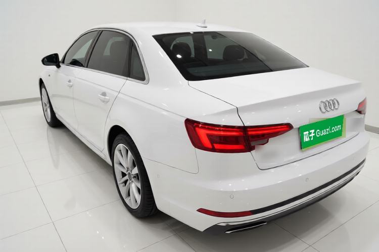 Used Audi A4L 2019 40 TFSI Fashion Edition China VI Emission Standard Rear Left 45 Deg
