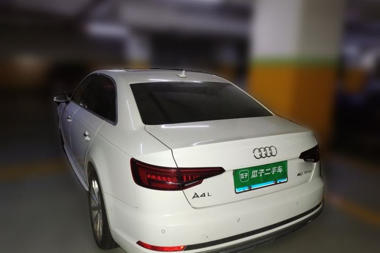 Used Audi A4L 2019 40 TFSI Fashion Edition China VI Emission Standard Rear Left 45 Deg