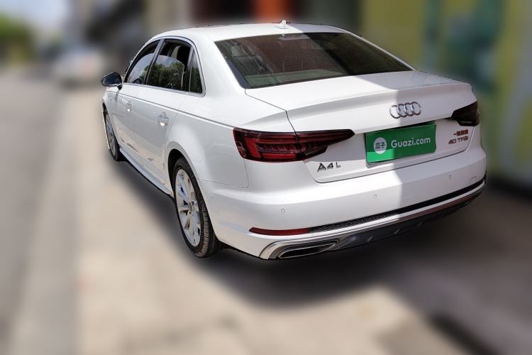 Used Audi A4L 2019 40 TFSI Fashion Edition China VI Emission Standard Rear Left 45 Deg