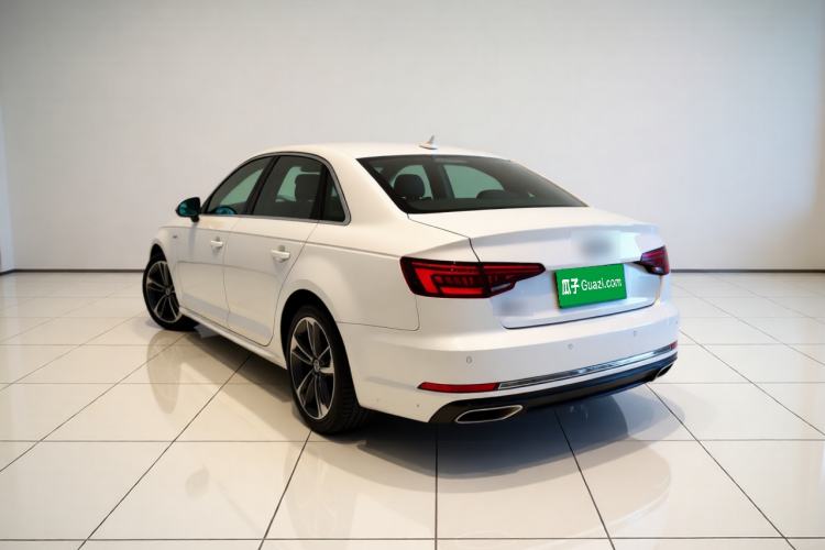 Used Audi A4L 2019 40 TFSI Ambition China VI Rear Left 45 Deg