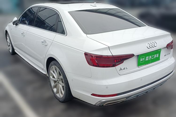 Used Audi A4L 2019 40 TFSI Fashion Edition China VI Emission Standard Rear Left 45 Deg