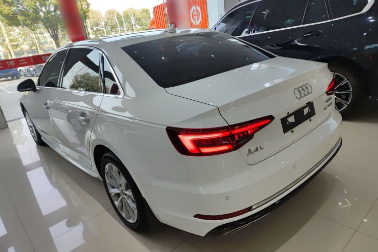 Used Audi A4L 2019 40 TFSI Ambition China VI Rear Left 45 Deg
